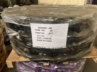 掘削機 9251025 のための日立 ZX350LCH トラック リンク Assy