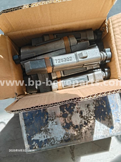725302 PC-750L-7用のWA25 Mロックコンビピン