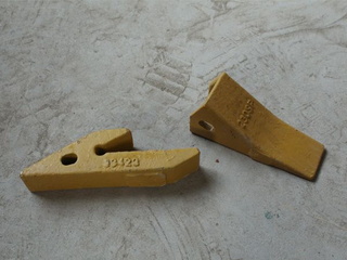 834-23 H&L バケットアダプターロングボトムフランジ