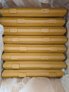 コマツ ウイングプロテクター 208-934-7132