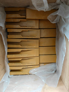 リッパートゥース F5106746